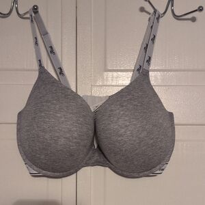 PINK Victoria's Secret Wear Everywhere Logo Smooth Bra Size 36DDD